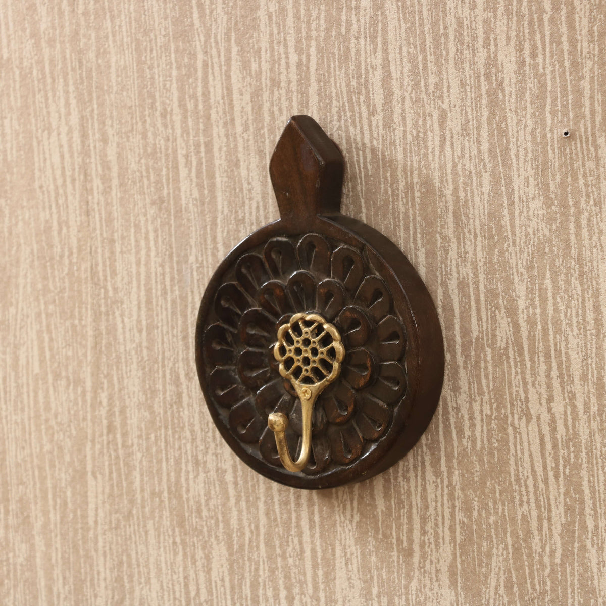 Elodie Round Wall Hook Rack — view 2