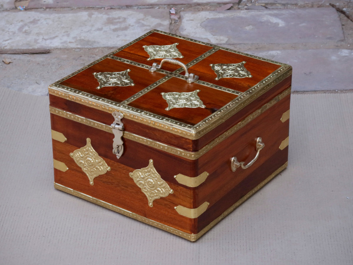 Bellamy Vintage Storage Box — view 4