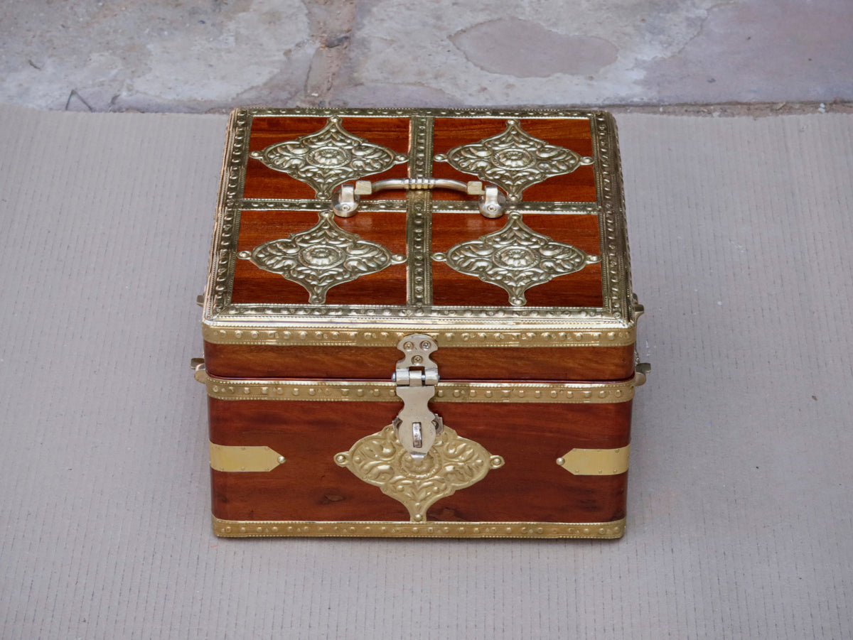 Bellamy Vintage Storage Box — view 6