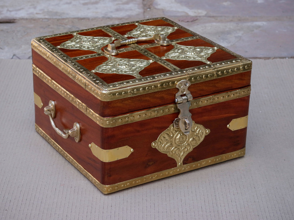 Bellamy Vintage Storage Box — view 8